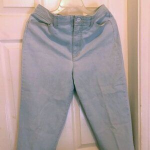 Gloria Vanderbilt Classic Very Light Denim Capri Pants Size M